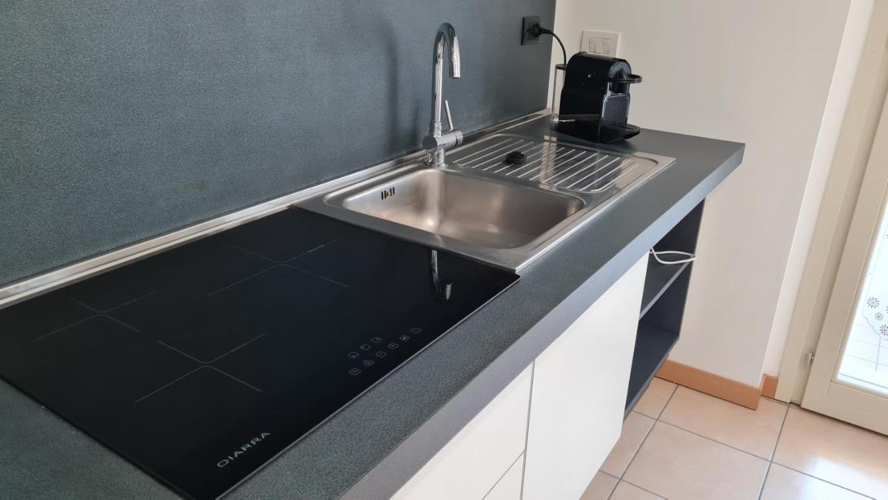 Appartamento Quadrivium Castelnuovo del Garda Buitenkant foto
