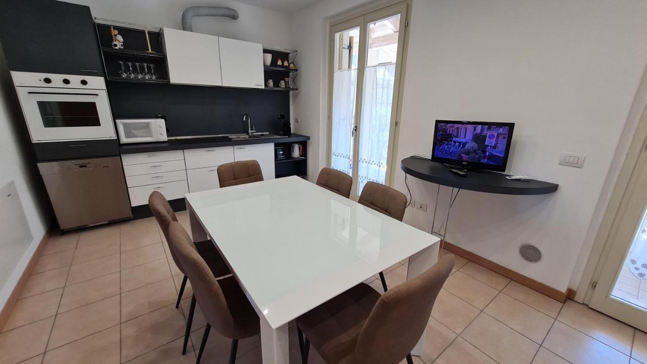 Appartamento Quadrivium Castelnuovo del Garda Buitenkant foto